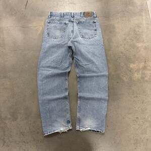 Wrangler Relaxed Fit Vintage Jeans 34x32 Light Wash Worn Fade